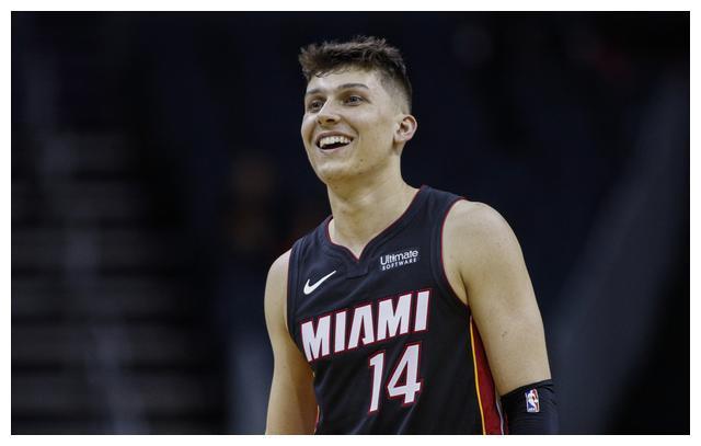 攻势足球 攻势足球